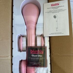 Blushly Cleansing & Exfoliating Body Brush Set